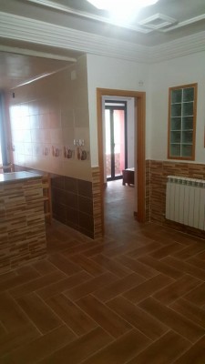 1952_Location appartement f2-f3-f4 à Bejaia, Quatre chemins.jpg